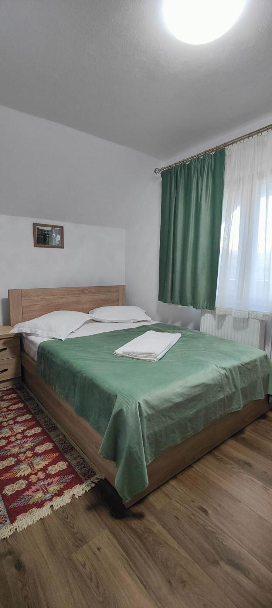 Pensiunea Valea Toplitei Rosia Exterior foto